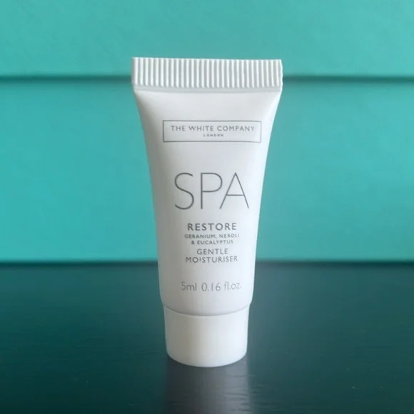 NWOT White company Travel Bag - Picture 6 of 7